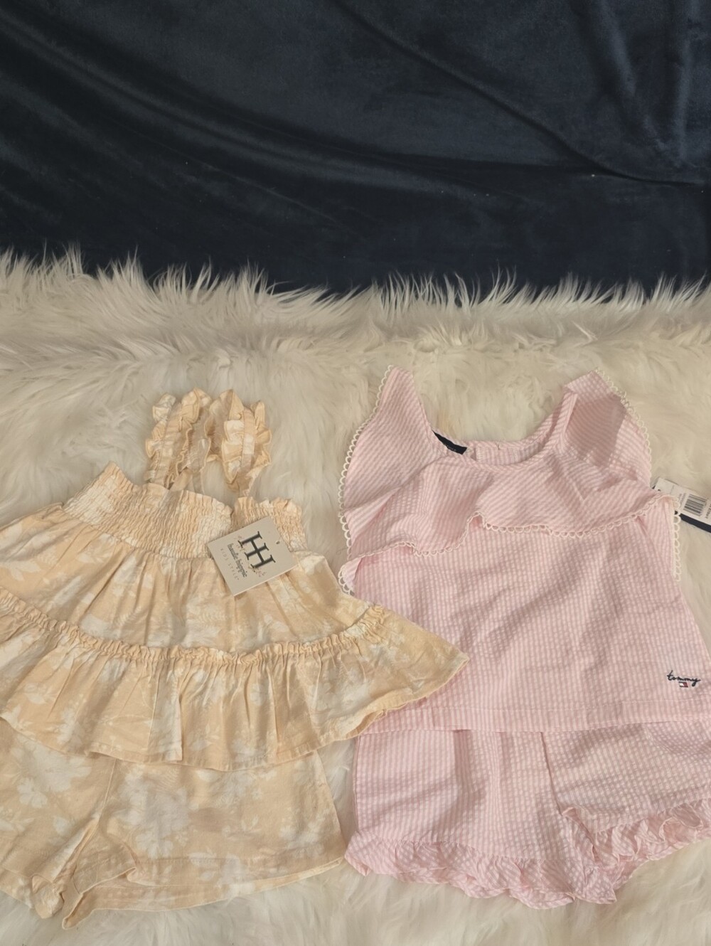 Girls 2 Piece Ruffle Top W Shorts Bundle
